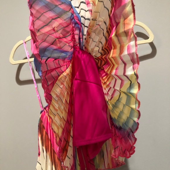 NWT Multi colored crop top - Picture 6 of 7